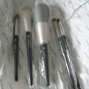 Lancome Makeup - Lancome Brush Set - Brush No.s 1, 2, 8, 16, 13 New Lancome Makeup - Lancome Brush Set - Brush No.s 1, 2, 8, 16, 13 New